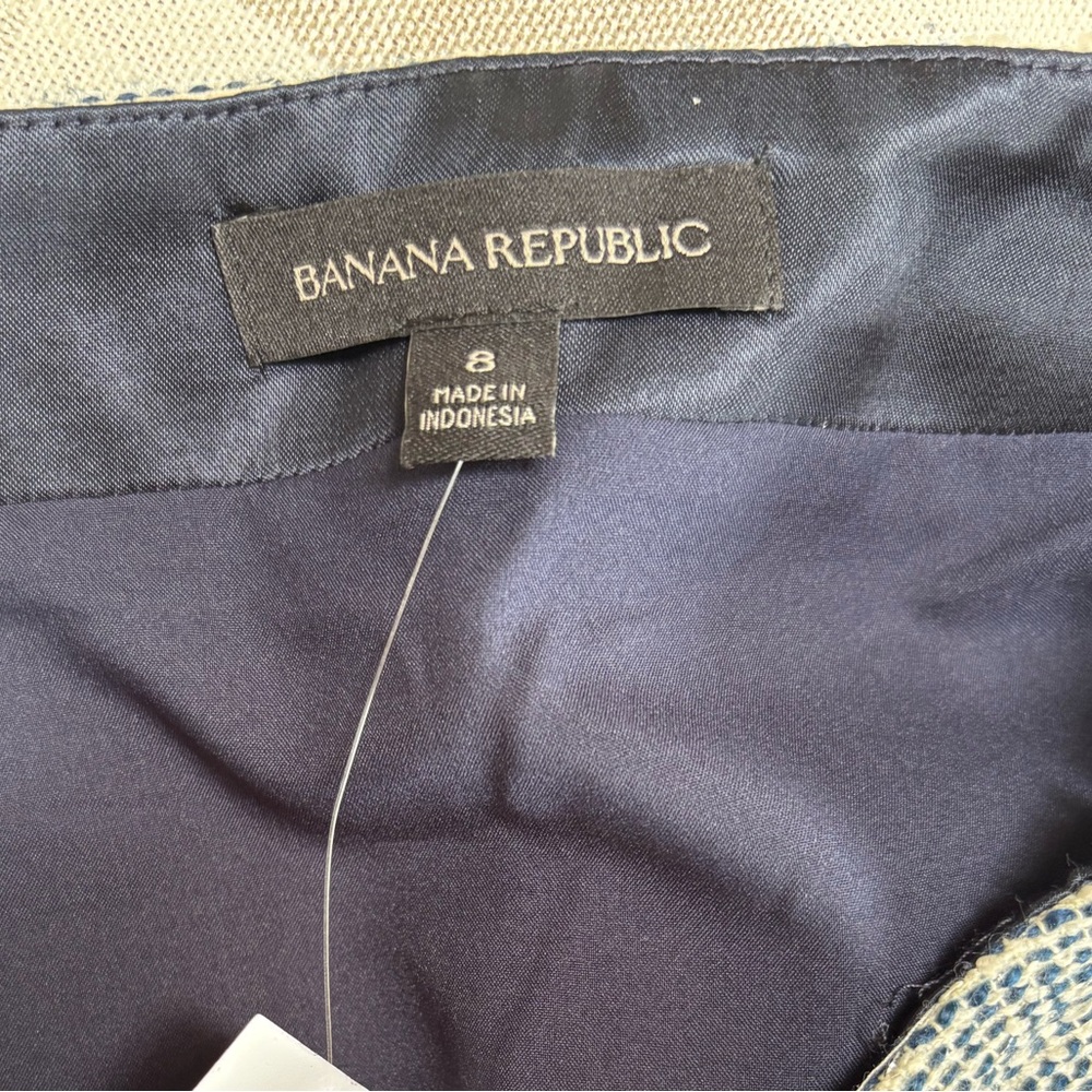 NWT Banana Republic Navy Blue and White Tweed Mini Skirt - Picture 7 of 8